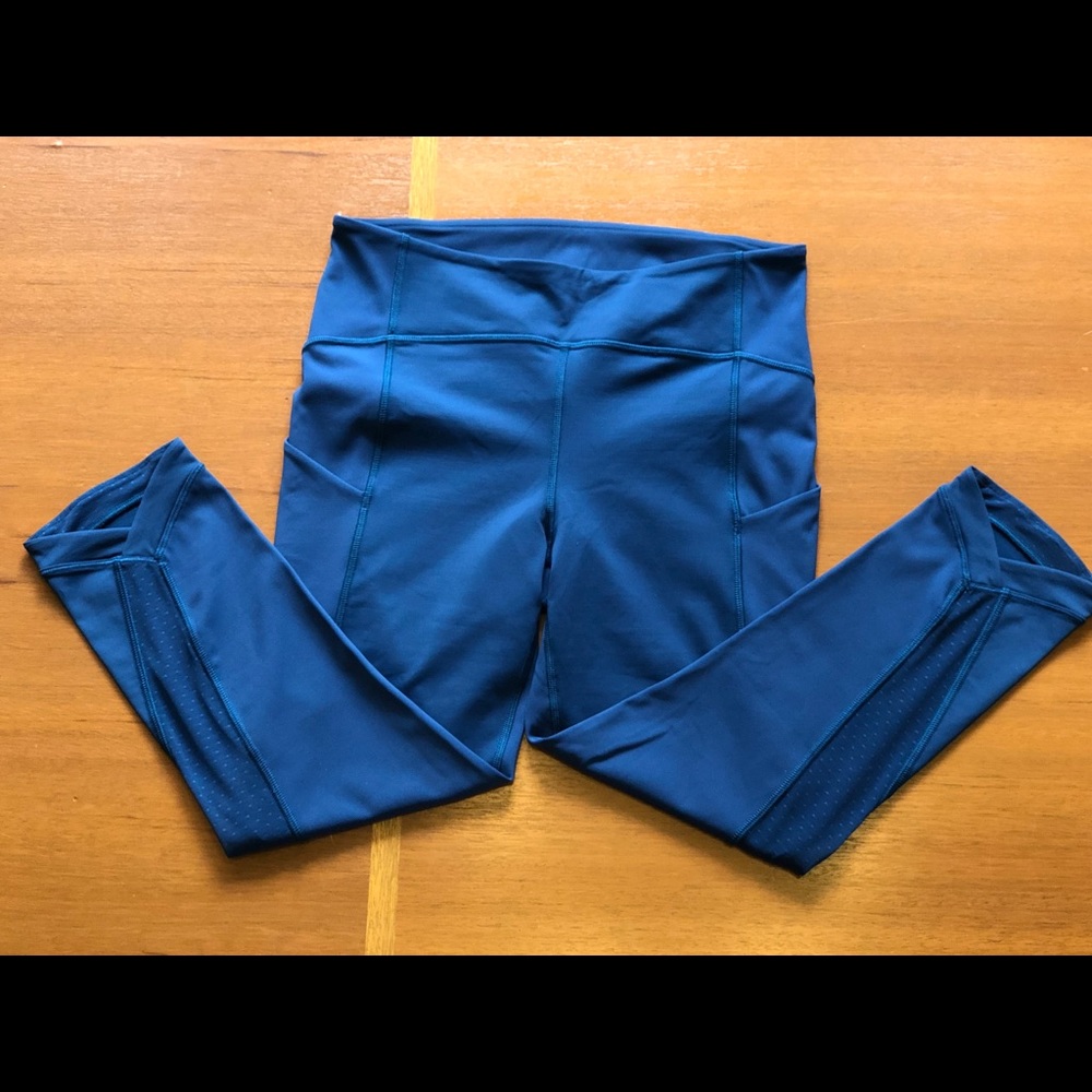 Lululemon Capri Leggings - Size 8 - NWOT